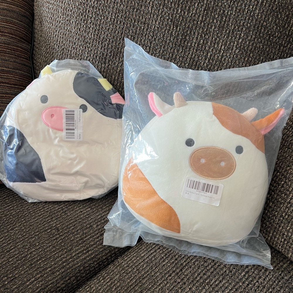 Cow Squishy mellows that are soft and cute 8”
